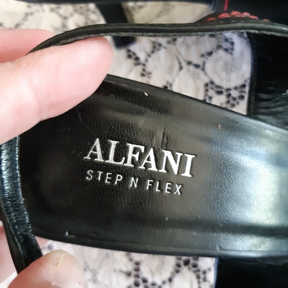 Alfani Black Red Sling Back Heeled Shoes Size 5.5 - Picture 7 of 8